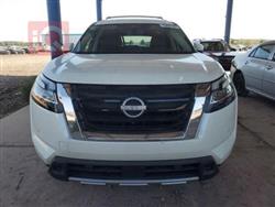 نیسان پاسفایندەر